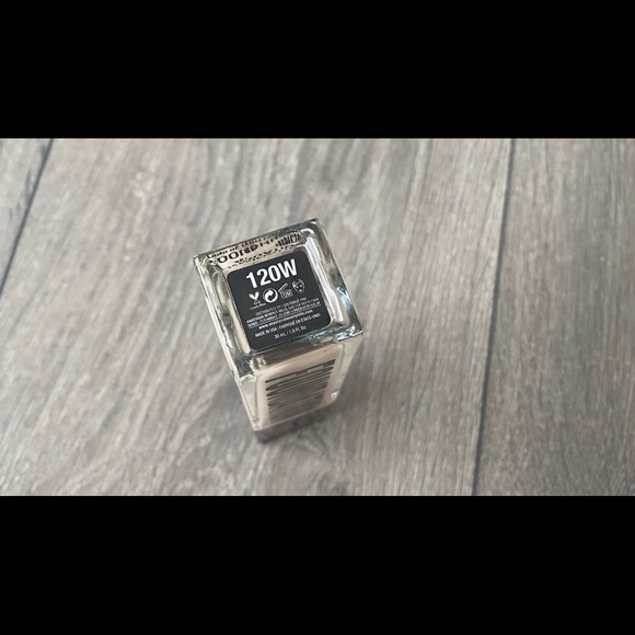 Anastasia Beverly Hills Luminous Foundation - Picture 3 of 3